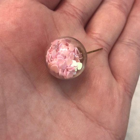 Earrings hearts globe sparkle iridescent stud ball - Picture 6 of 16